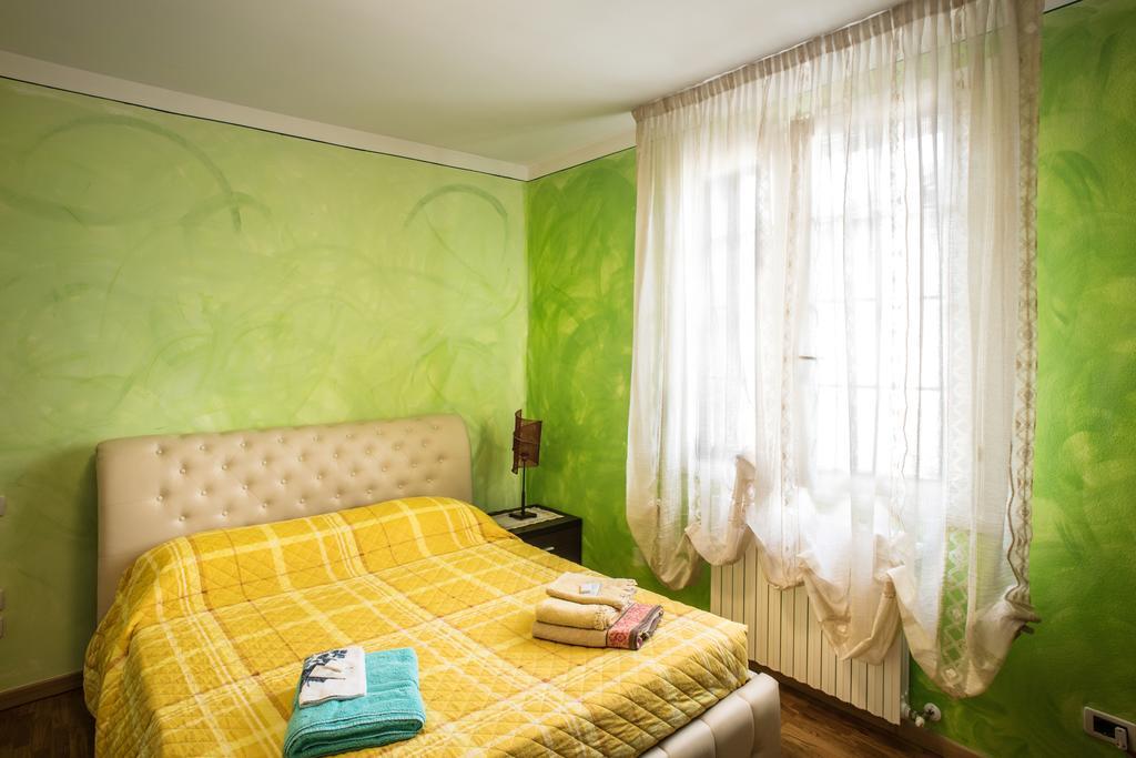 B&B La Petite Maison Puegnago Ruang foto