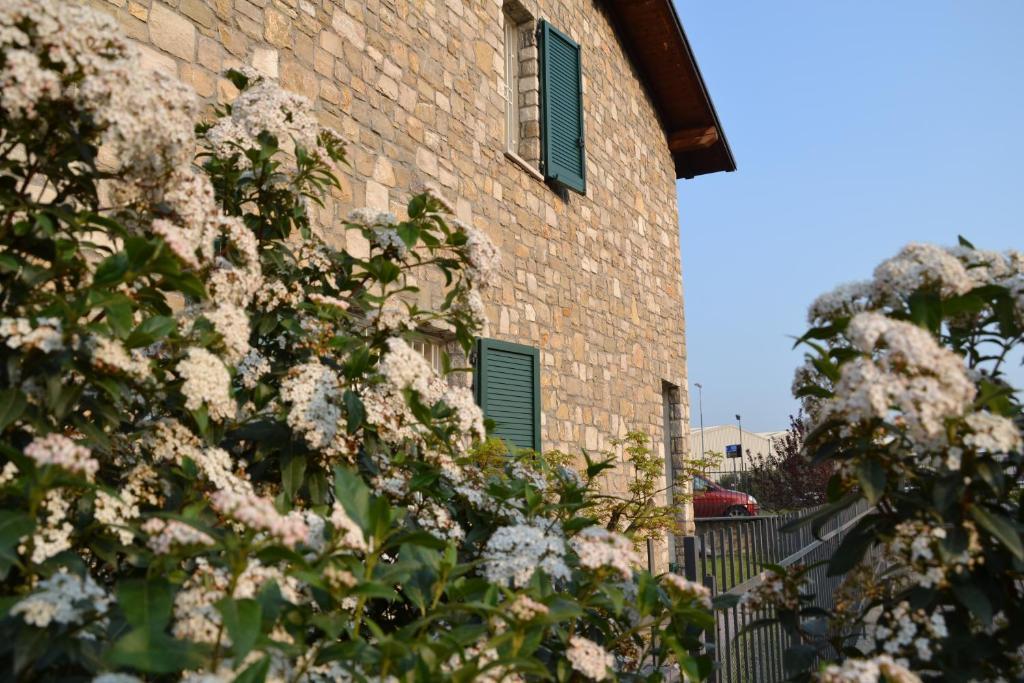 B&B La Petite Maison Puegnago Bagian luar foto